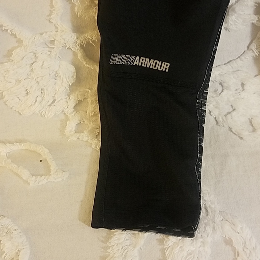 NWT UNDER ARMOUR - Picture 6 of 9